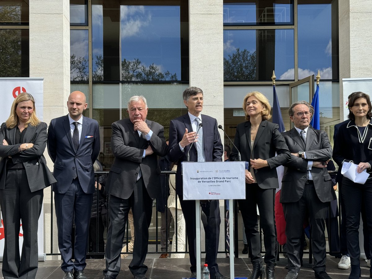 Heureux d'inaugurer l'office de tourisme de Versailles Grand Parc en présence de nombreux élus et personnalités. Situé face à la gare de Versailles Rive-Gauche, ce magnifique bâtiment réalisé par @PcaStream accueillera les nombreux visiteurs des jeux de @Paris2024 tout en leur…