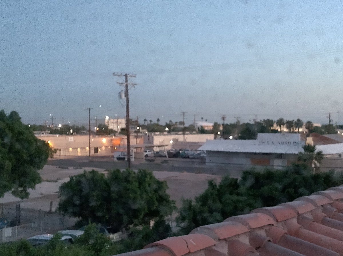 m_uffler73194's tweet photo. 533am #BrawleyCA Good Morning https://t.co/utbLTnQkWA