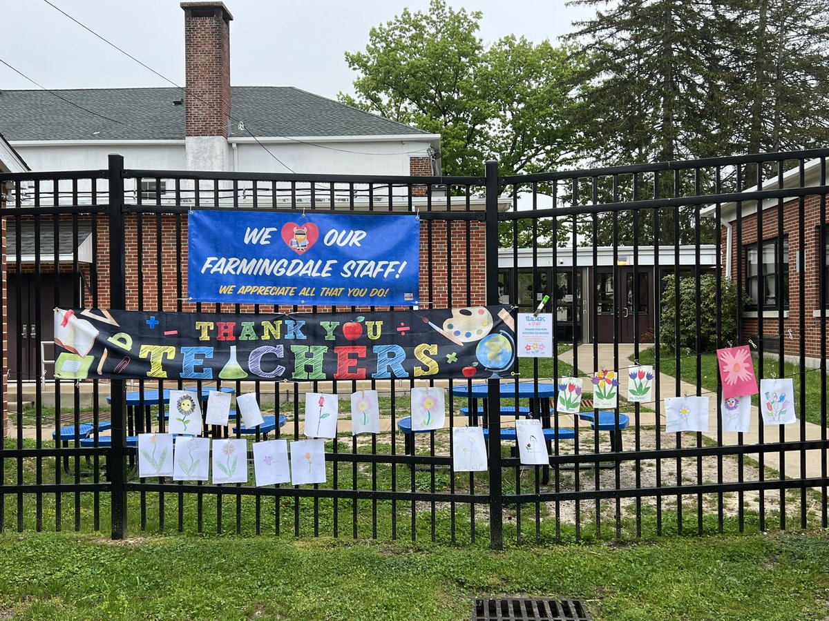 The best welcome on a Monday morning! <a href="/FSDVikings/">Farmingdale School</a>