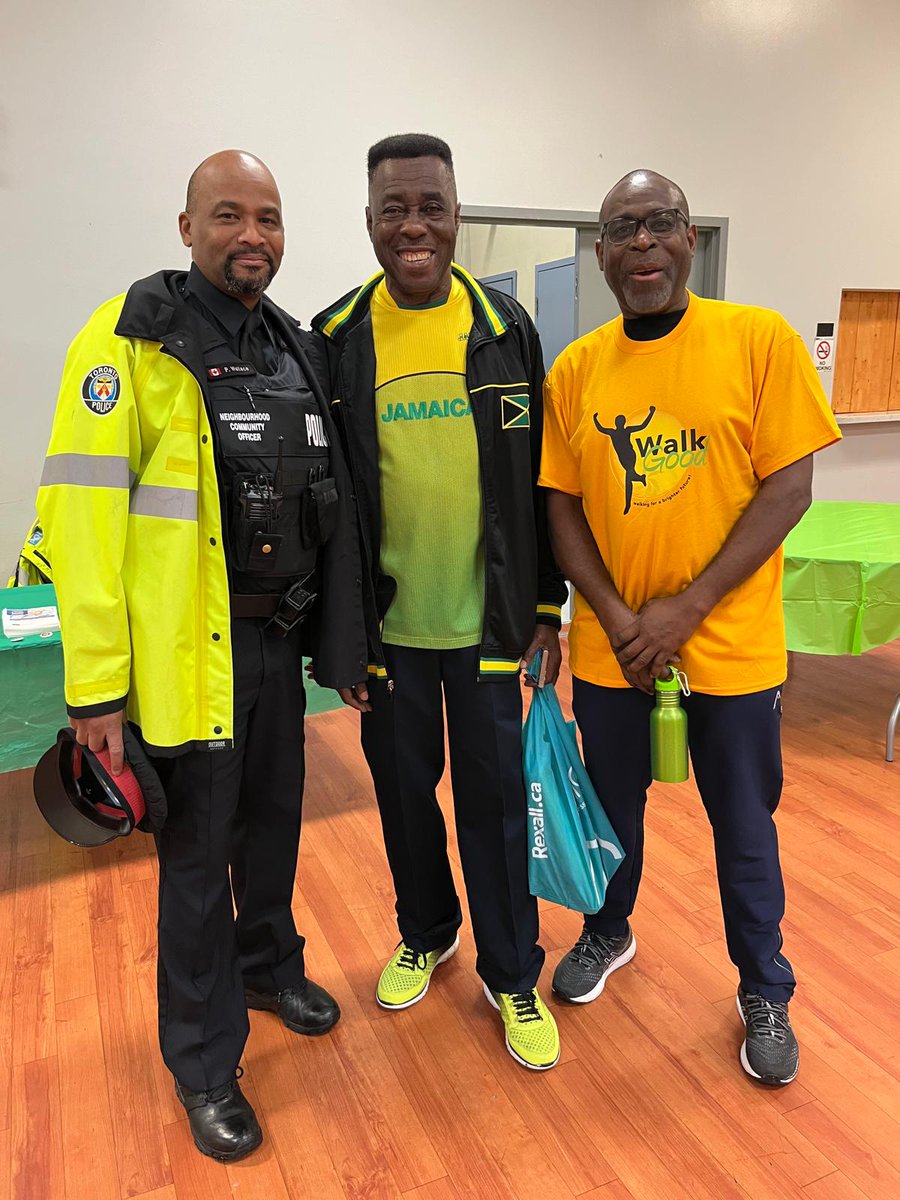 Sunday, we joined @jcaontario for their Annual 'Walk Good' Walkathon! The rain held off and we had a great time walking 5k with the community for a great cause! A Health and Wellness Fair was also set up to provide valuable resources to the community.