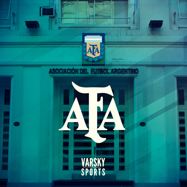 Un 6 de mayo, pero de 1934, se produjo un antes y un después en la historia del fútbol argentino ⚽️🇦🇷. Ese día debutó en nuestra Primera División el irrepetible Arsenio Erico 🇵🇾, máximo goleador del profesionalismo y símbolo de Independiente 🟥. LEYENDA.