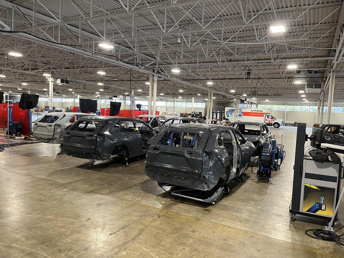 It's Day 1 of the #SkillsOntario Provincial Competition! Thanks to Bill Speed for this setup photo. Looking sweet! 

💡This Bill Speed's 29th year as chair of the Ontario Provincial Competition. Thanks for all you do, Bill! 👏