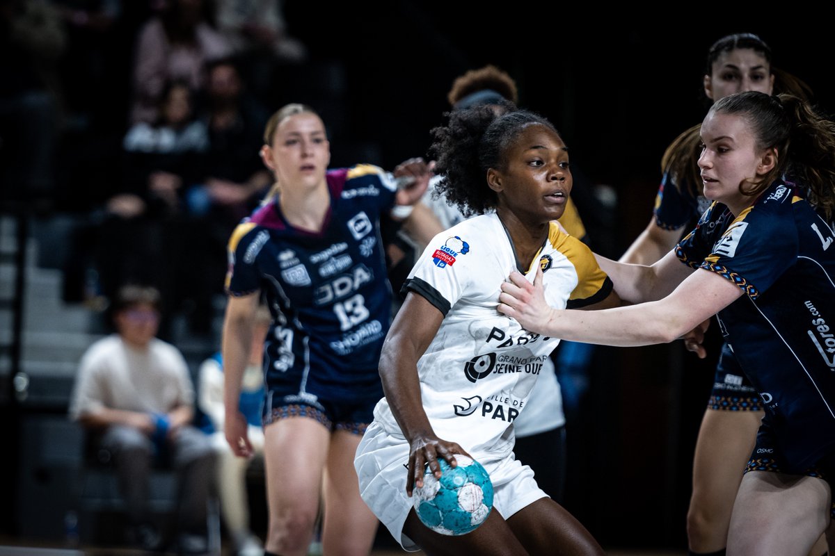 La détermination des Lionnes reste intacte malgré la défaite face à @jdadijonhand
💪🦁🗞Résumé de match disponible🌐

paris92.fr/dijon-met-fin-…

#HandballFéminin 🤾‍♀️