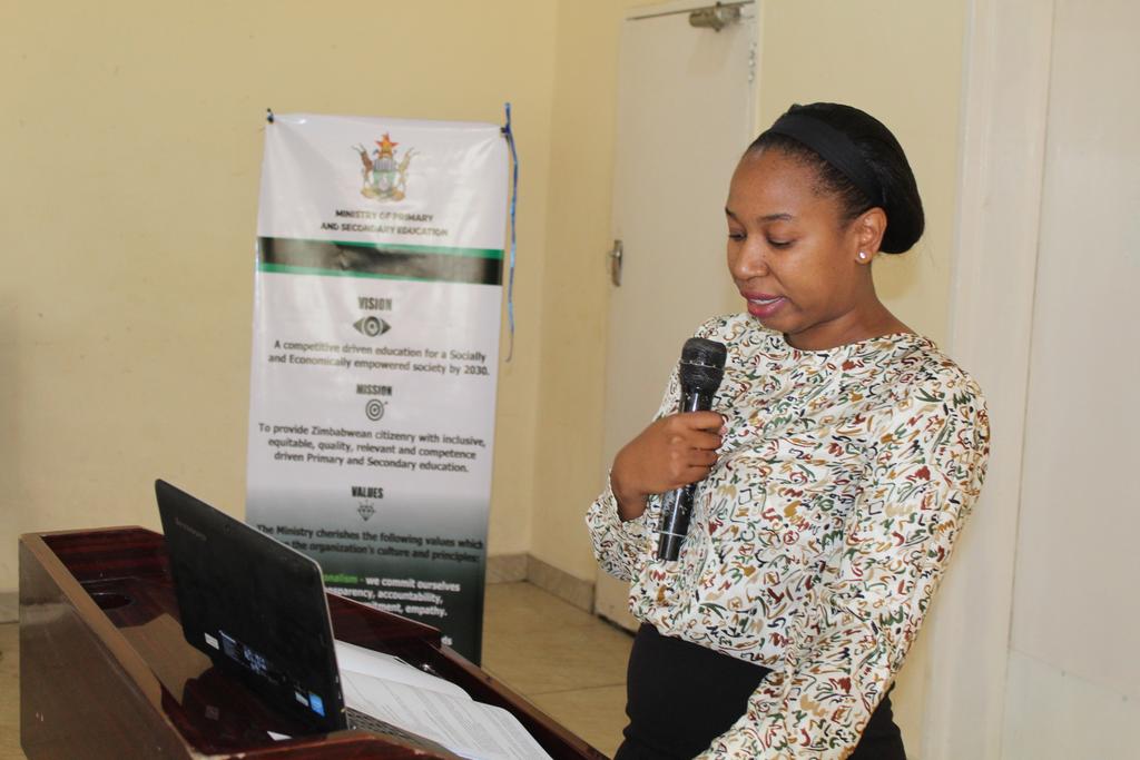 @MoPSEZim is holding a consultative workshop with teachers & staff with disabilities to develop an inclusive policy! Participants from all 10 provinces are gathered in Kadoma to ensure equal opportunities & accessibility in educ. @taundoro @EDTvoice @UNICEFZIMBABWE @Camfed