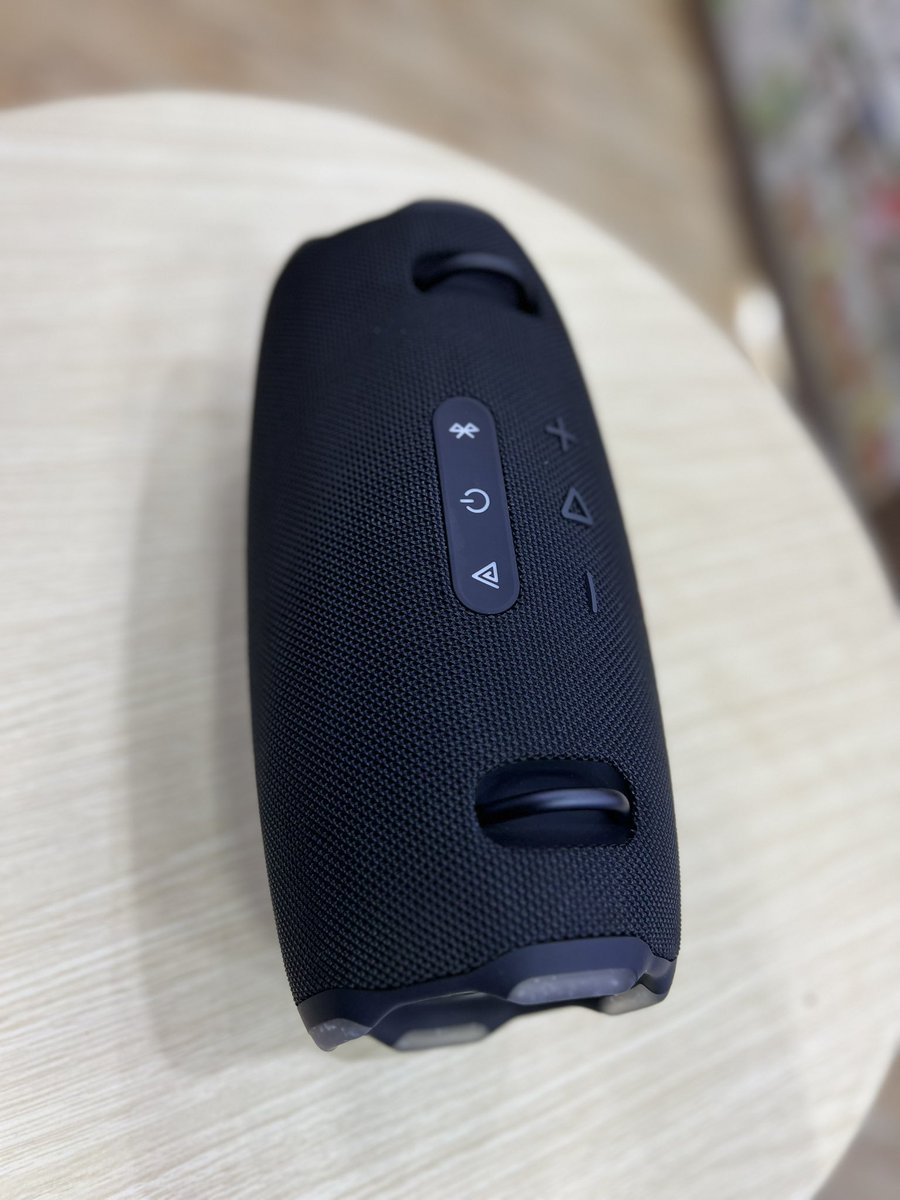 JBL Xtreme 4 Portable Bluetooth Speaker, ProSound with Powerful Bass Radiators, AI Sound Boost, Built-in Powerbank, Multispeaker Connection by Auracast, IP67, Replacable Battery, Fast Charging (Black)
🏷️1,250,000UGX 

📍Uk Mall kansanga G-06 
#legendsaccessories