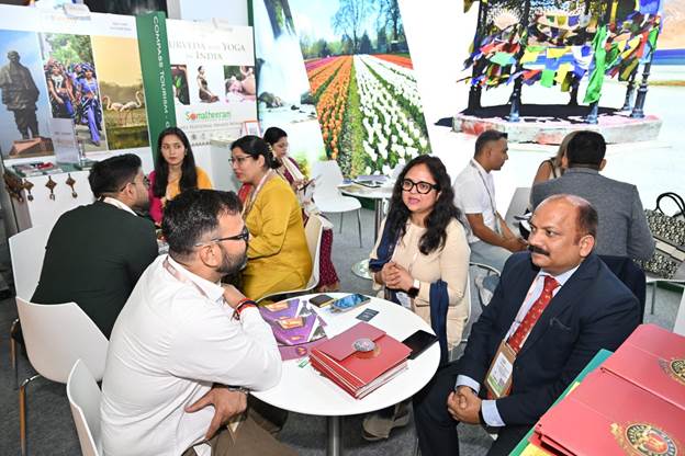 ➡️ @tourismgoi participates in Arabian Travel Mart 2024 in Dubai ➡️ Launches ‘Cool Summers of India’ campaign to promote India as a holistic destination throughout the year ➡️ Incredible India pavilion inaugurated today by Satish Kumar Sivan, Counsul General of India to Dubai