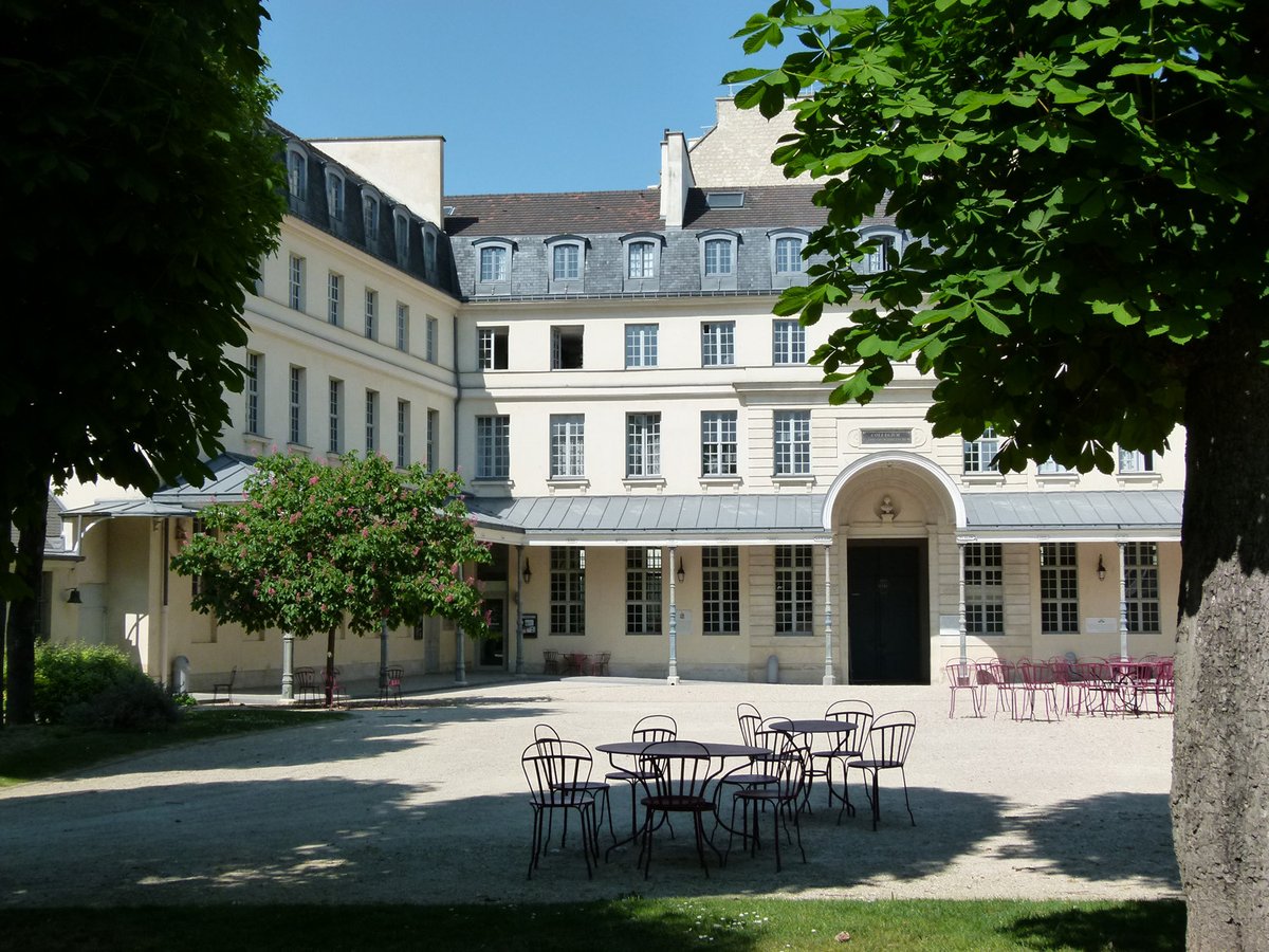 📢 CALL FOR APPLICANTS FOR PARIS WRITER’S RESIDENCY OCTOBER 2024 The Paris Writer's Residency is sponsored jointly by @AUParis, @UniKentParis and the CCI. ⏰ Deadline: May 13, 2024 at 11:59 PM Eastern Time 👉 Details and applications: aup.edu/news-events/ne…