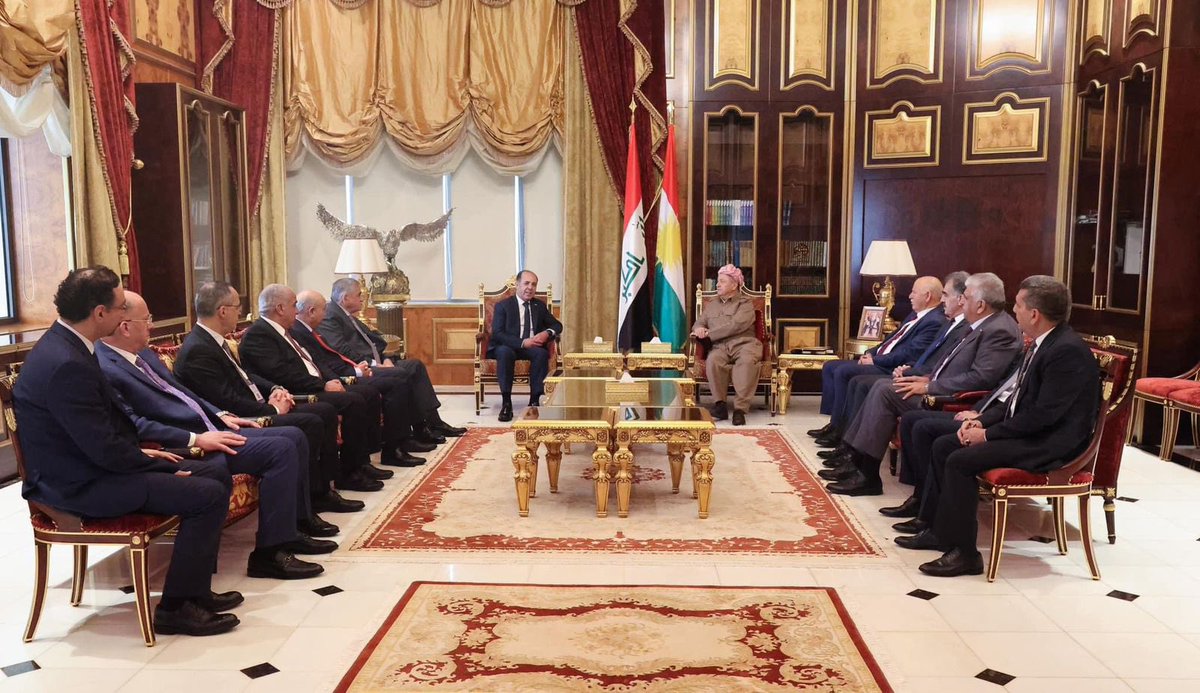 President @masoud_barzani received a delegation from Jordanian higher education and presidents of 9 universities, accompanied by CG @fuad_almajali. Emphasizing the historical ties between KRI-Hashemite Kingdom, further strengthening academic and scientific research collaboration.