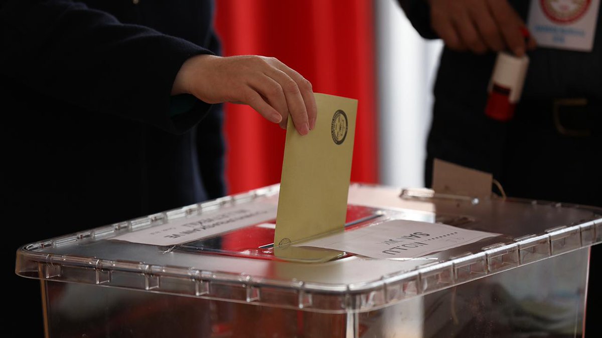 31 Mart seçimlerinin kesin sonuçları YSK tarafından açıklandı. YSK Başkanı Ahmet Yener: 💢 Büyükşehir belediye başkanlığı seçiminde katılım oranı yüzde 78.1 2 olarak gerçekleşmiştir. 💢 30 büyükşehirde; AK Parti 12, YRP 1, DEM 3, CHP 14 büyükşehir belediye başkanlığı…