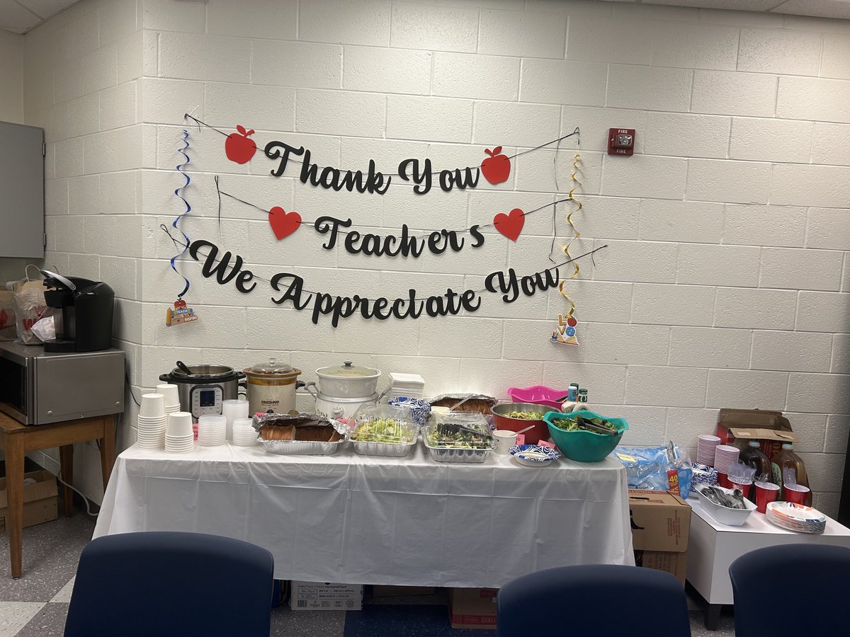 Thank you to our wonderful Parkside PTL for the beautiful spread for Teacher Appreciation Week ! ⁦<a href="/ParksideES/">Parkside Elementary</a>⁩