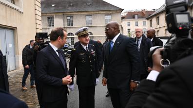 L’Académie de défense de l'École militaire a eu l’honneur de recevoir la visite de Son Excellence M. Félix Tshisekedi, Président de la République démocratique du Congo, lors de sa visite officielle en France les 29 et 30 avril. Le Président et sa délégation ont montré un intérêt…