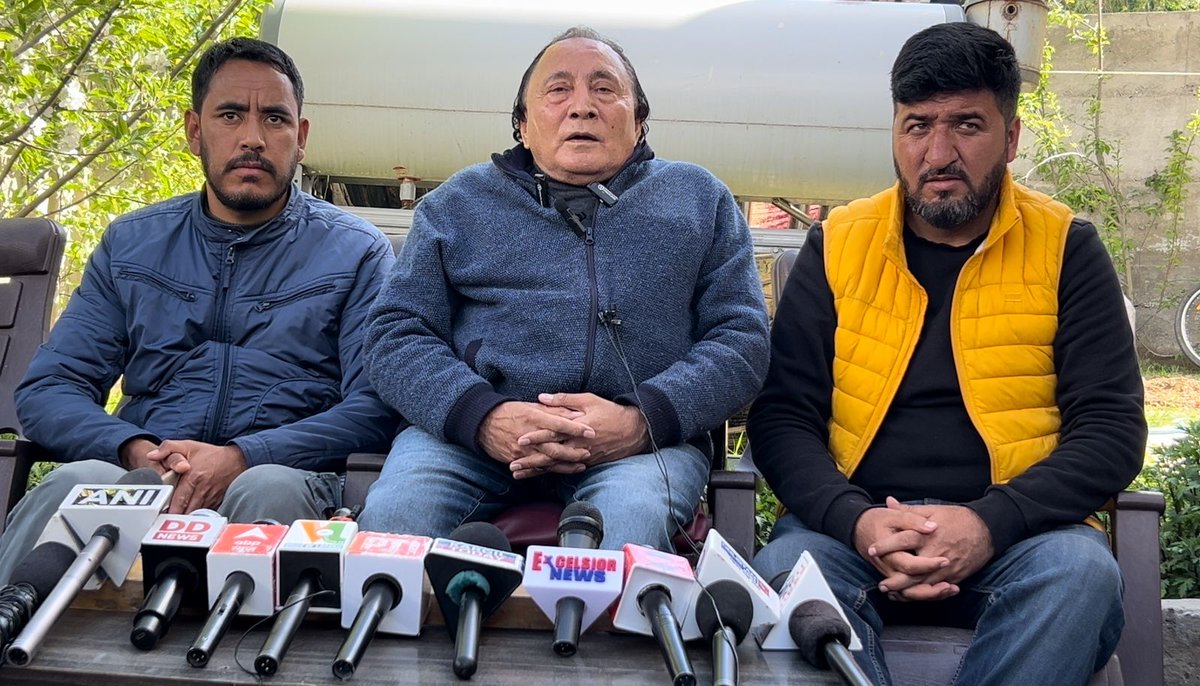 #Ladakh: Amidst preparations for the upcoming #LokSabhaElections in Ladakh, JK NC President Dr. Farooq Abdullah has issued a directive to the Kargil unit of the party, urging support for the I.N.D.I.A bloc candidate, T. Namgyal. However, this directive has sparked controversy…