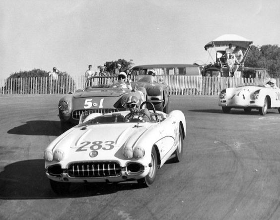 #DYK Built in 60 days in 1957 for $1.5M, Laguna Seca’s first race was in November of that same year. This early image is of Andy Porterfield in his #Corvette at the top of the famous Corkscrew. 📸: Sports Car Digest