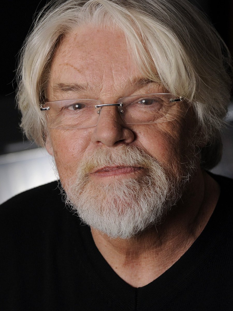 Happy 79th birthday to the legendary Bob Seger. His career has spanned 6 decades, he's sold over 75 million albums, and is in the Rock and Roll and Songwriters Hall of Fame. HBD legend. 

#BobSegar #Legend #rocknroll