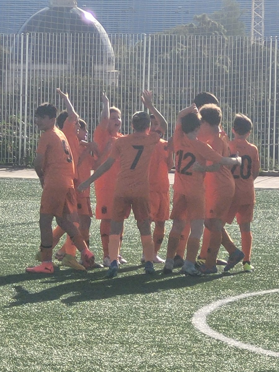 Superamos otra jornada más.✍️ 👉 El Juvenil DH pone fin a la temporada, con victoria (0-1) en el campo del Girona. 👉 El Cadete A gana (0-2), y seguimos una temporada más en la Liga Autonómica 👉 Derrota (4-3) del Alevín 2º contra el Ciutat de Palma, a pesar de un gran esfuerzo.