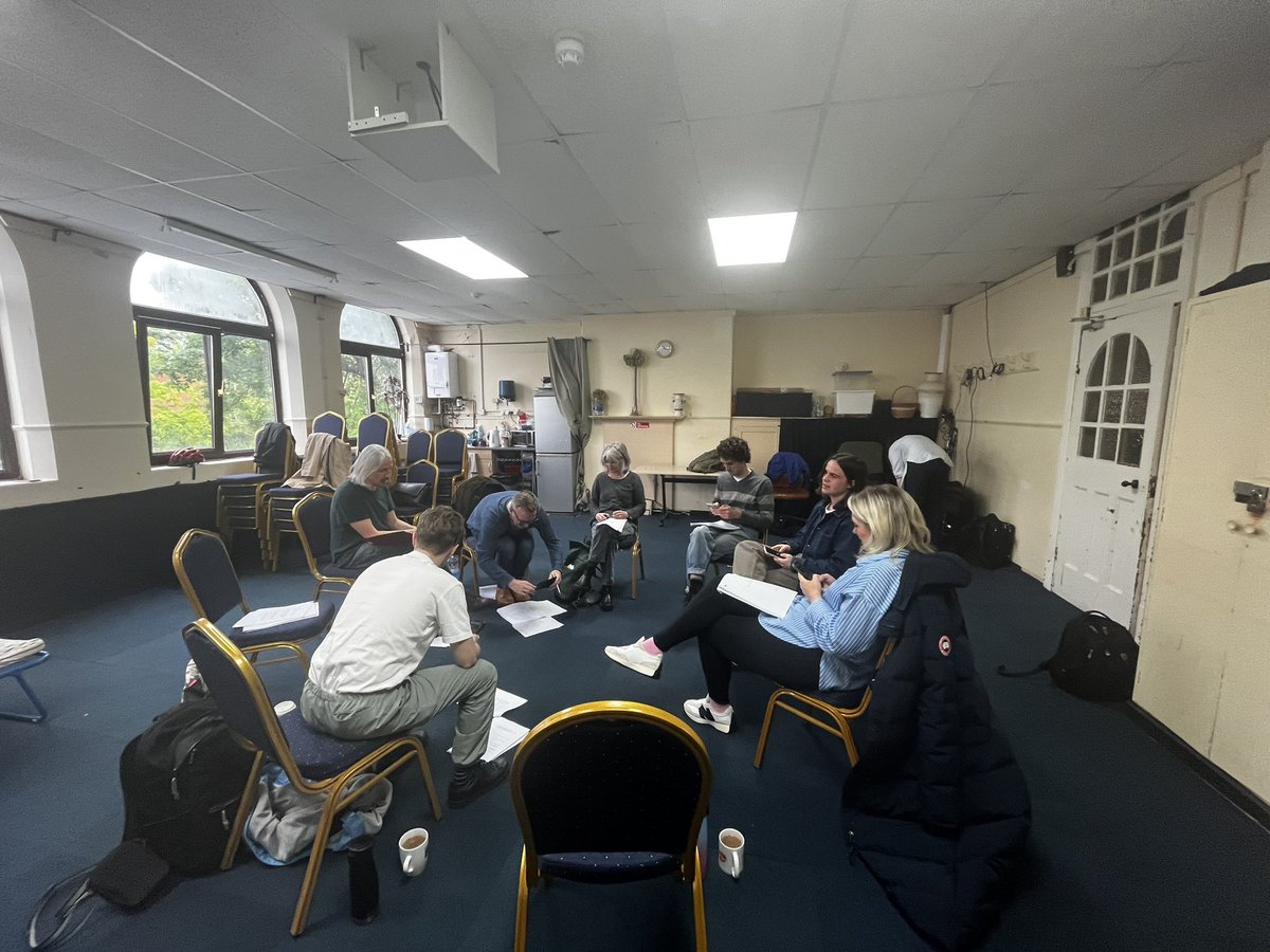 PorridgeBoyShow's tweet image. Day 1 - #PorridgeBoy rehearsals 🎭🎶💥 #GoodThingsCooking