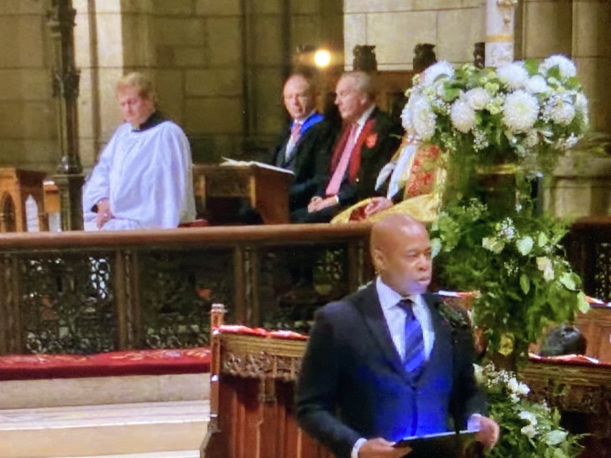 Peter Collier (@wcpcqc) on Twitter photo <a href="/LordMayorYork/">Lord Mayor of York</a> - contrasting styles in every way between <a href="/LordMayorYork/">Lord Mayor of York</a> and Mayor of NewYork at event in St Thomas Church, Fifth Avenue, New York, yesterday to mark centenary of recognition of special relationship between the two cities. <a href="/LordMayorYork/">Lord Mayor of York</a> - contrasting styles in every way between <a href="/LordMayorYork/">Lord Mayor of York</a> and Mayor of NewYork at event in St Thomas Church, Fifth Avenue, New York, yesterday to mark centenary of recognition of special relationship between the two cities.