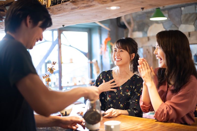According to data from Japan's Ministry of Internal Affairs & Communications, over 80% of the staff at small eateries are part-time workers. That makes it hard to find and train people who can cater to guests in languages other than Japanese. buff.ly/4b262IU