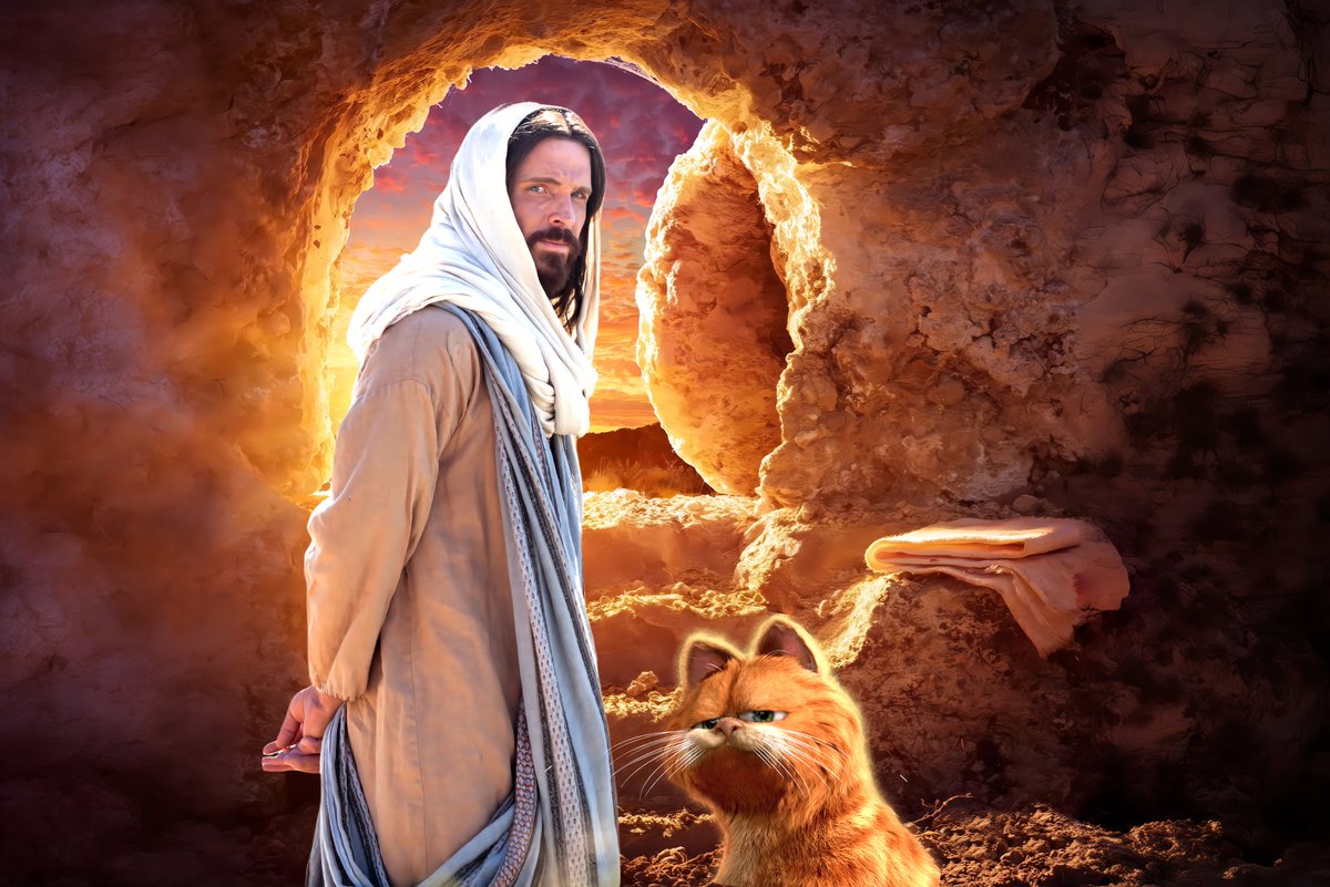 Христос Воскрес !!!!!!  Воистину Воскрес и тем открыл дорогу всякому , кто любит Его в бессмертие .