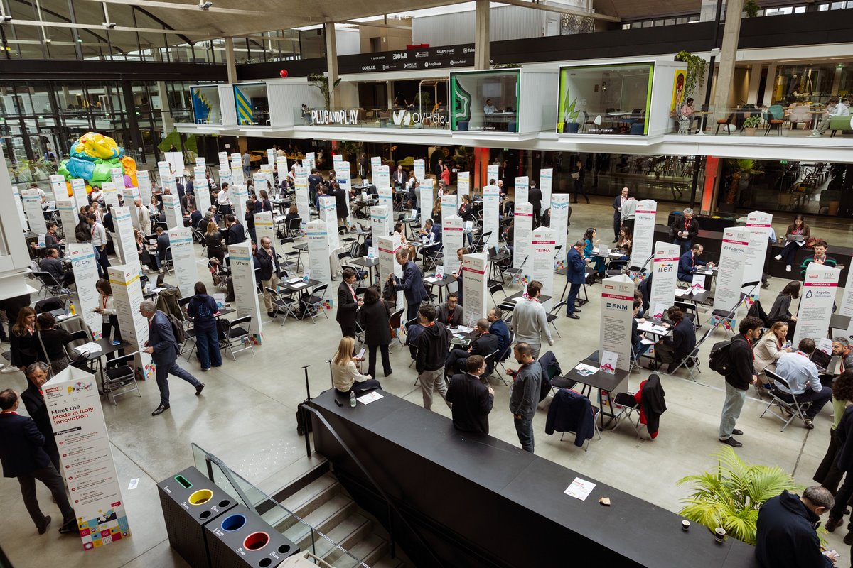 Il più grande incubatore in Europa: @joinstationf Qui, per il terzo anno consecutivo, SMAU ha favorito l'incontro tra #startup italiane - come @EnerbrainLive -, grandi aziende e investitori francesi. Leggi l'articolo del @Corriere dedicato a Station F: bit.ly/CorriereStatio…