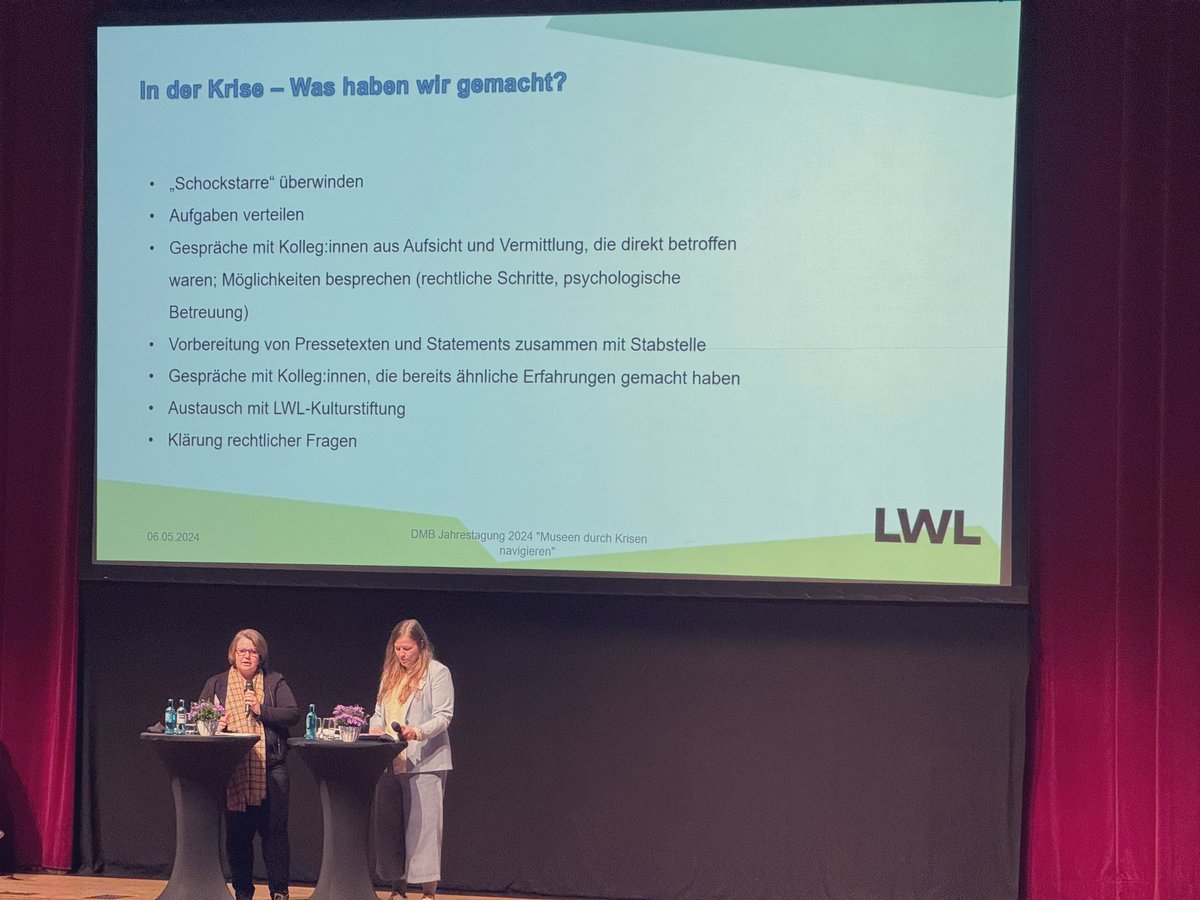 endergreen01's tweet photo. „In der Krise“ Wie verhält man sich als Museum bei einem Shitstorm?

„Schritt 1: Schockstarre überwinden“ 

Ein sehr interessanter Beitrag von Fr. Dr. Anne Kugler-Mühlhofer und @JanaGolombek beim @museumsbund auf der Jahrestagung 2024

#dmb24 #aschaffenburg #lwl https://t.co/jyZUO2ouw2