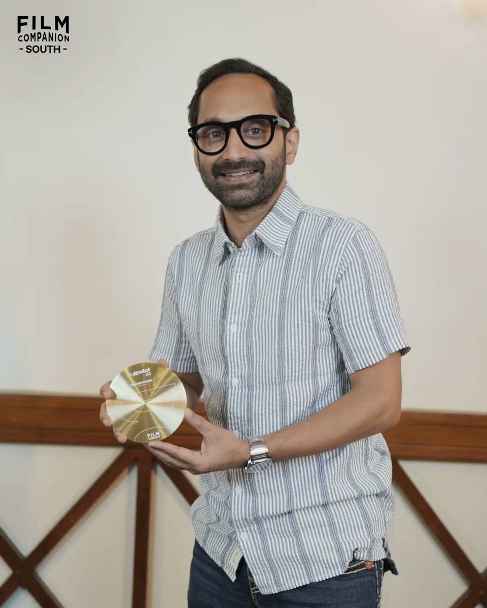 FCompanionSouth's tweet photo. Ranga Anna deserves some gold!
Fahadh Faasil is exquisite as gangster Ranga in Jithu Madhavan’s Aavesham.
Congratulations to the actor for his #FCGold award. https://t.co/80QNU7t4HL