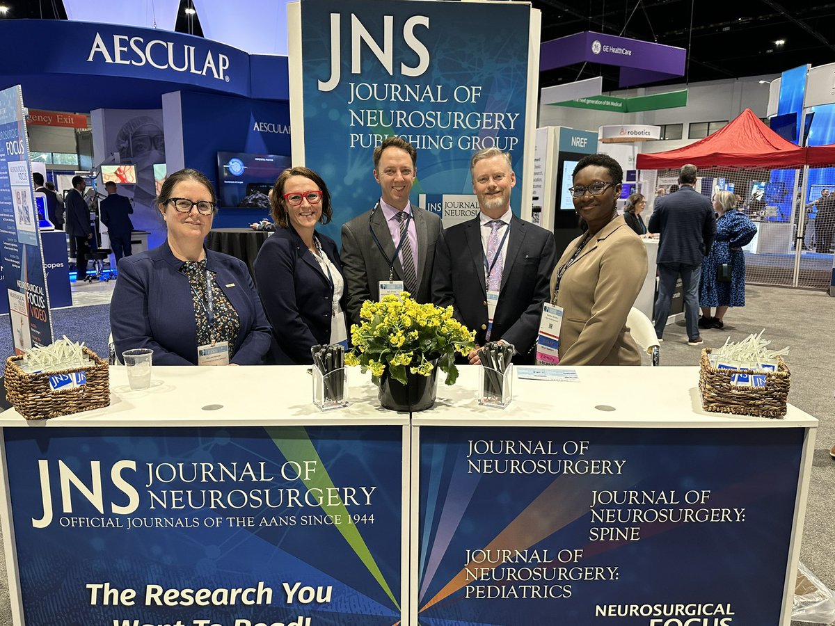 Lucky to work with the best journal staff on the planet, here at @AANSNeuro annual meeting in Chicago! @TheJNS @UofTNeuroSurge #neurosurgery #scholarlypublishing