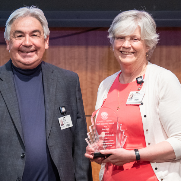 Caroline Miller Robinson receives an award at the Dean’s Honor Day ceremony. Read the full article. medicine.uams.edu/blog/deans-hon…