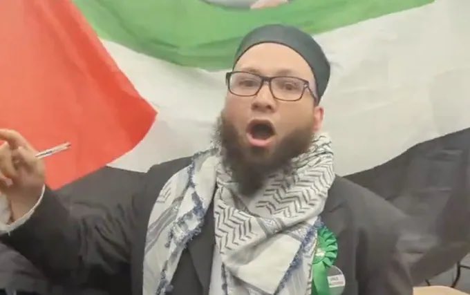 ArchRose90's tweet image. Resident: Hi, our bins haven’t been collected in months, can this be sorted?

Cllr: Your bins shall be collected once Gaza is free from the river to the sea!

Resident: You what? Can you sort this? The stench has become unbearable

Cllr: Genocide is also unbearable

Resident: FFS