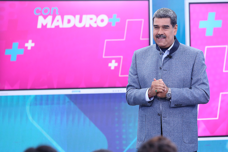 📱 A través de todos los medios el Pdte. @NicolasMaduro traerá una nueva edición de su programa ''Con Maduro+''. Cargado de alegría, cultura, avances a nivel nacional e información importante para todos los venezolanos 🇻🇪 🕖Hoy a las 7:00pm. #PatriaSeguraConNico