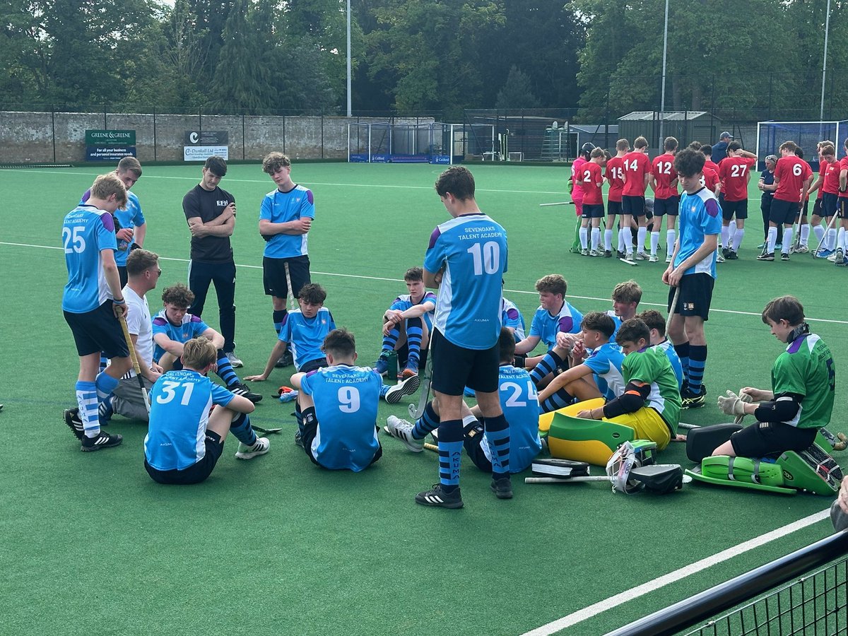 Well done to the TA boys squad on their 2-2 draw with the East TA in Bury St Edmunds. Both goals were scored by Wian 👏🏻. Many thanks to our hosts.
@SevenoaksHC @EnglandHockey @SE_HockeyUK