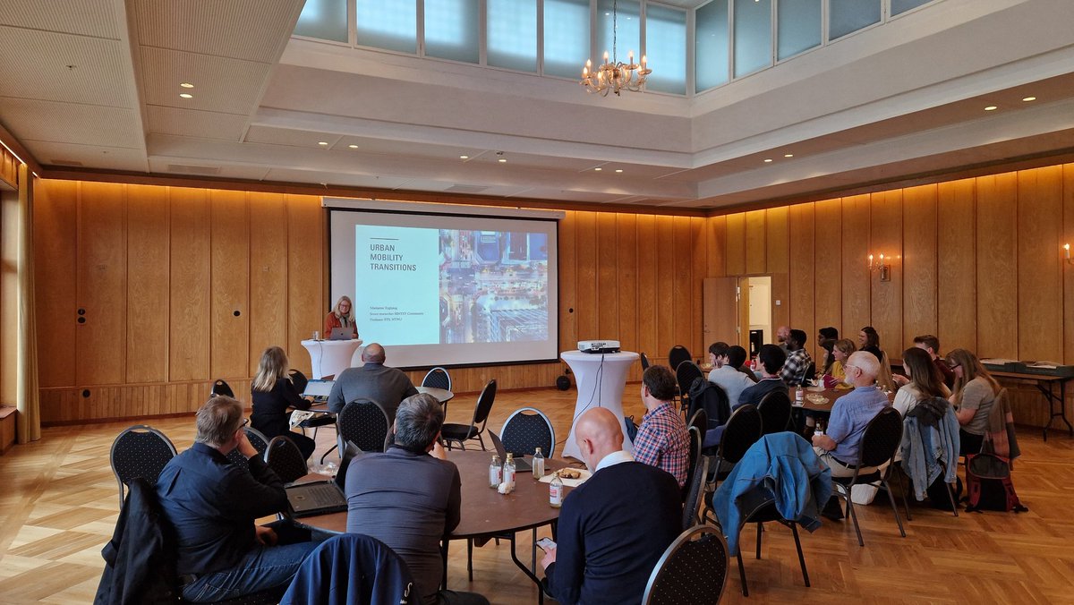 Siddharth Sareen (@sidsareen) on Twitter photo A fabulous day of learning is underway as <a href="/MRyghaug/">Marianne Ryghaug</a> <a href="/DominicBoyer/">ⒹⓞⓜⓘⓝⓘⓒⒷⓞⓨⓔⓡ</a> <a href="/CymeneHowe/">Cymene Howe</a> treat us to fantastically insightful talks about energy and transport transitions. And in a spectacular setting, too, at the heart of Stavanger's canning industrial history. An enraptured audience, too. A fabulous day of learning is underway as <a href="/MRyghaug/">Marianne Ryghaug</a> <a href="/DominicBoyer/">ⒹⓞⓜⓘⓝⓘⓒⒷⓞⓨⓔⓡ</a> <a href="/CymeneHowe/">Cymene Howe</a> treat us to fantastically insightful talks about energy and transport transitions. And in a spectacular setting, too, at the heart of Stavanger's canning industrial history. An enraptured audience, too.