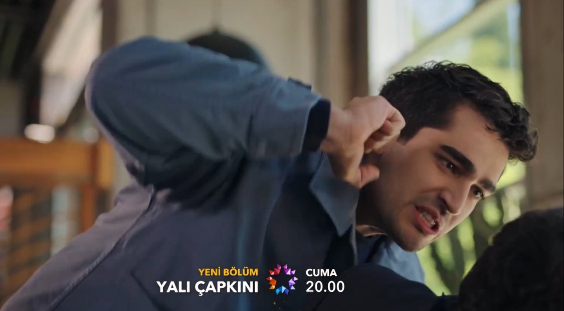 Is he hitting Tarik or Safet? #YaliCapkini