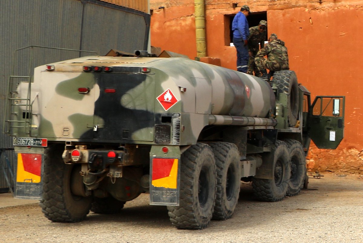 #MMF #FARMAROC #M978 الدعم اللوجستي - شاحنات صهريج الوقود Oshkosh M978 Heavy Expanded Mobility Tactical Truck 8x8 9464L