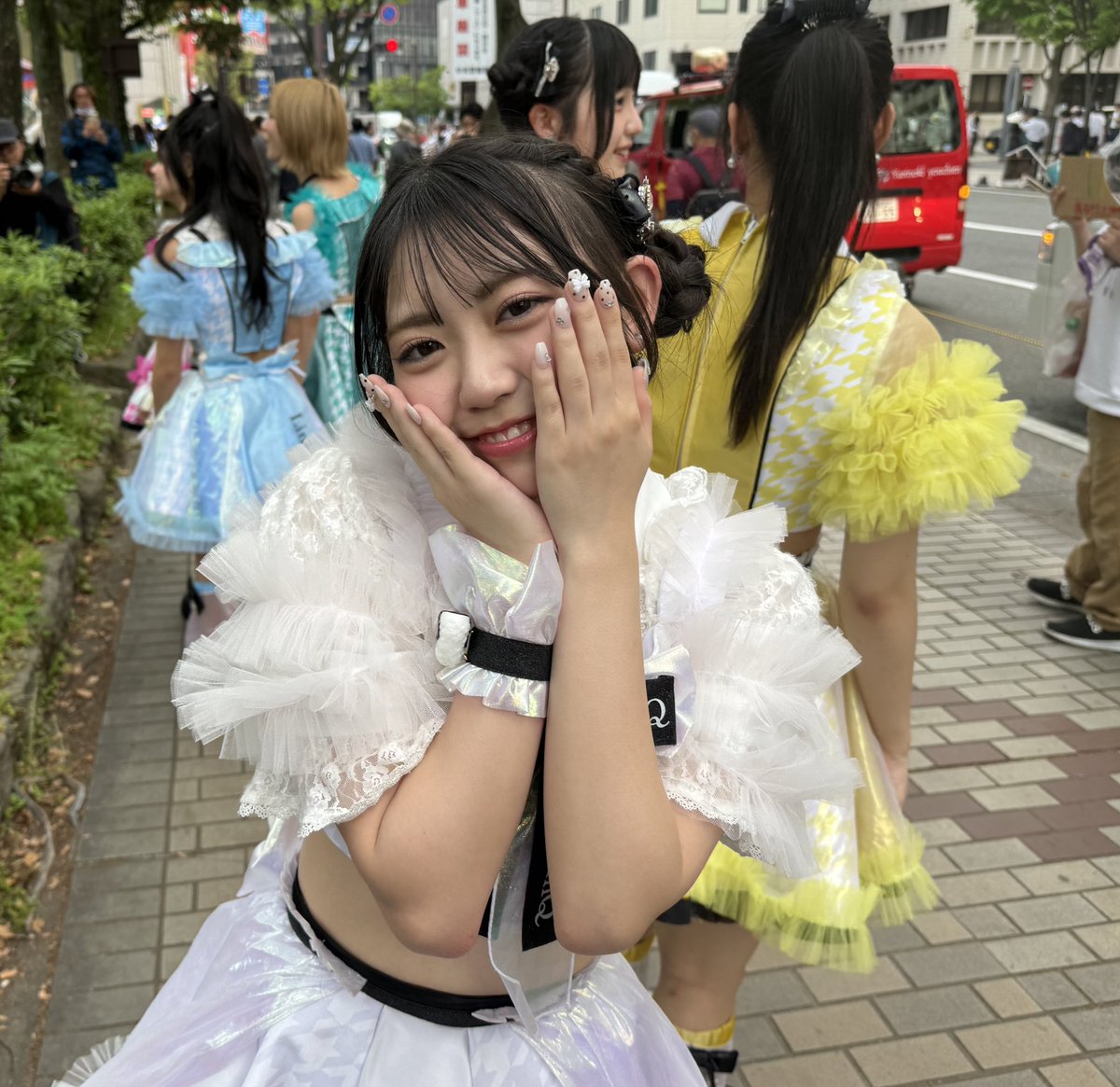 博多どんたくパレード、LinQの森斗咲羽ちゃん、華山あかりちゃん。久しぶりに会ったよ。研究生時代から成長してる姿見れて、嬉しかったです。
#LinQ
#森斗咲羽
#華山あかり