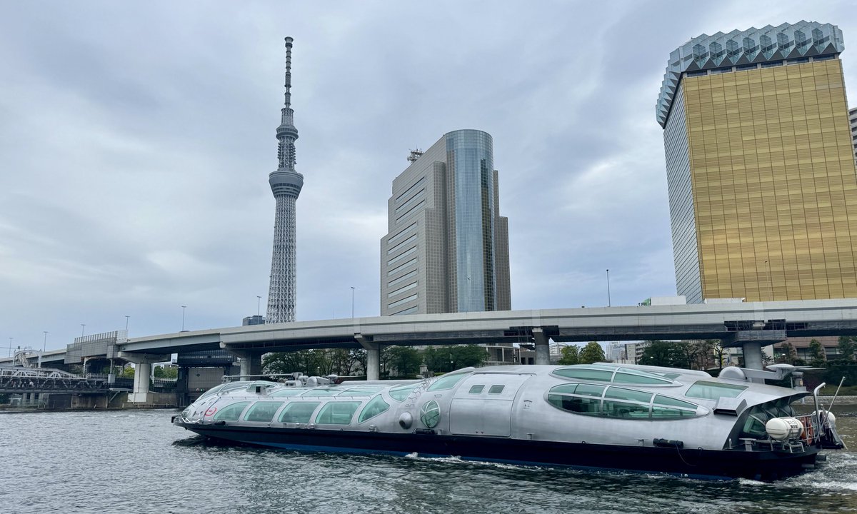 歌稽古が始まった。久しぶりのミュージカルに緊張〜。 稽古前に浅草散歩したよ。浅草はやっぱりなんだか特別な街だね☺️ #鉄鼠の檻 #イッツフォーリーズ