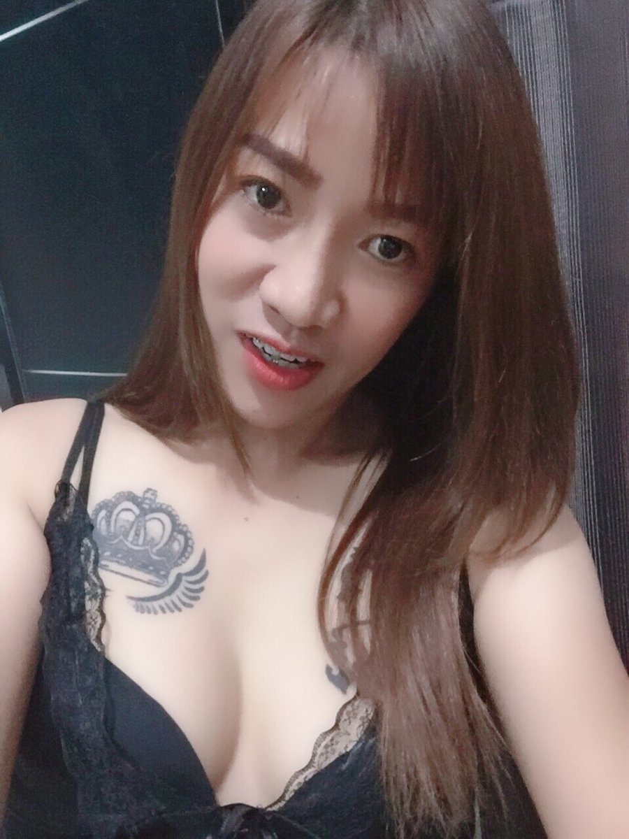 Tffff80677374's tweet photo. ความรักคือการเรียนรู้
การมีชู้คือการเรียนพิเศษ😈😆 https://t.co/StAduyDpts