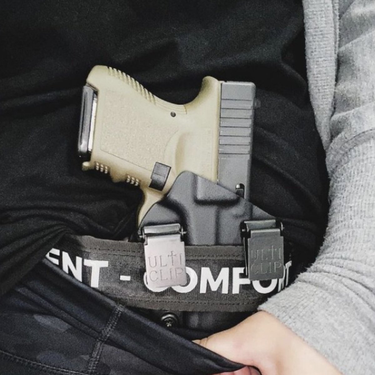 🛡 Comfort Concealment
Comfort Concealment Belt

Compatible with any clothing
Comfortable, Breathable, Durable, & Discrete
Fits with almost any holster configuration

🔗: comfortconcealment.com