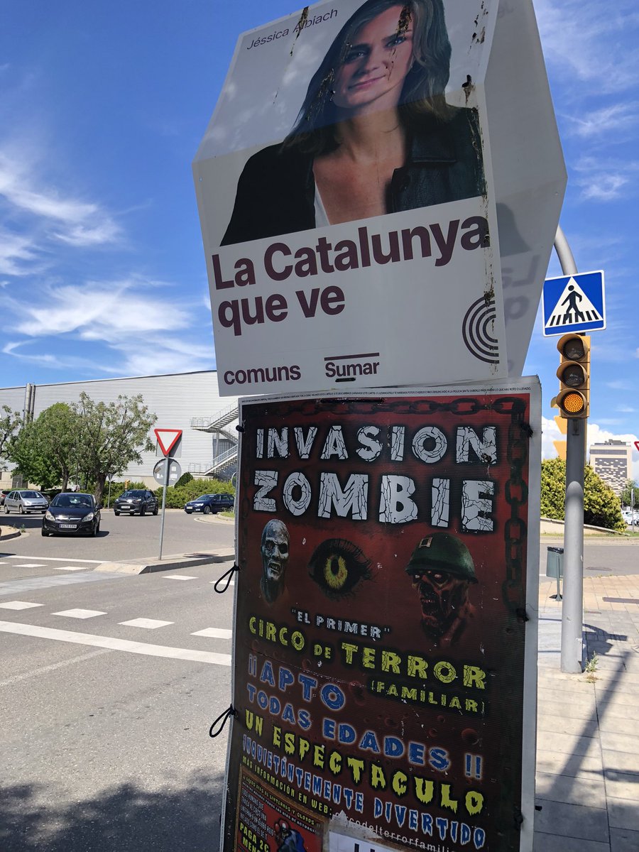 #Eleccions12M cartell encertat <a href="/SomComuns/">Comuns</a> per una Catalunya pobra i sense identitar! #lleida