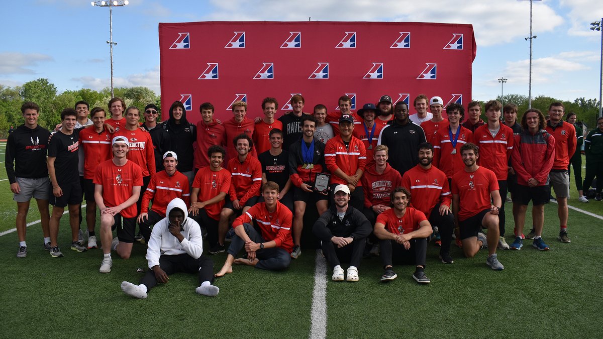 .@RavenTrackXC Men take third place at annual Heart Outdoor Track & Field Championships ravenathletics.com/x/6ey7y #UnleashGreatness