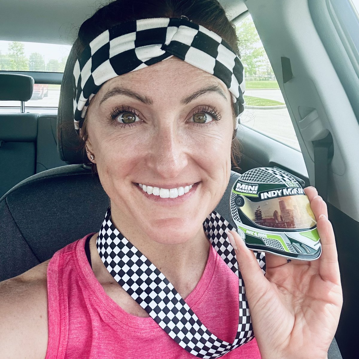 Medal Monday, humid Indy Mini edition. Already registered for 2025 and can’t wait to do it again!🏅 

#MedalMonday #IndyMini #WhyIMini