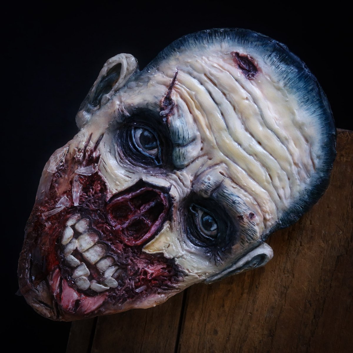 Hi friends🦋'my sugar zombie'😇
in My First Collection on #objktcom 
◾ Edition: 1/1
◾Price: 7 $XTZ
◾link:objkt.com/tokens/KT1QXCe…
📎Artwork Description🦋'Physical artwork'

#nft_shill  #TezosNFTs #NFTComminity #objktnft #sculpture #sugarart #zombie  #3dart #tezoscommunity #art