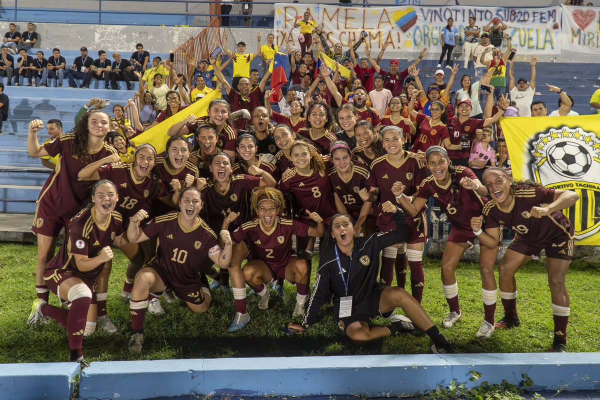 𝐏𝐀𝐑𝐀 𝐒𝐈𝐄𝐌𝐏𝐑𝐄 🥹❤️ Despertar sabiendo que el sueño se hizo realidad. 🫂 #SiempreVinotinto ❤️