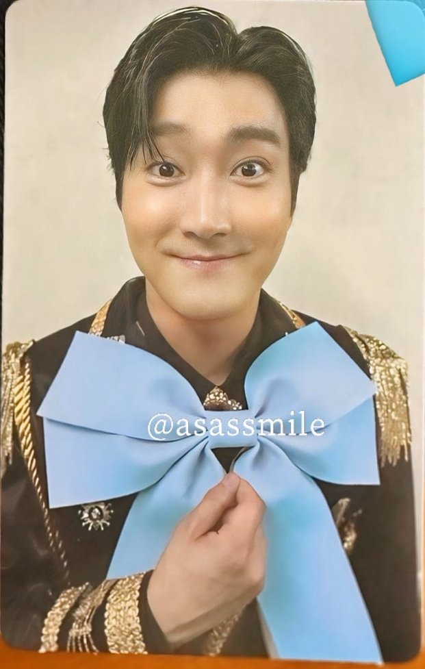 Baby with big ribbon 🎀

cr. asassmile
#시원 #SIWON #최시원 #CHOISIWON 
@siwonchoi