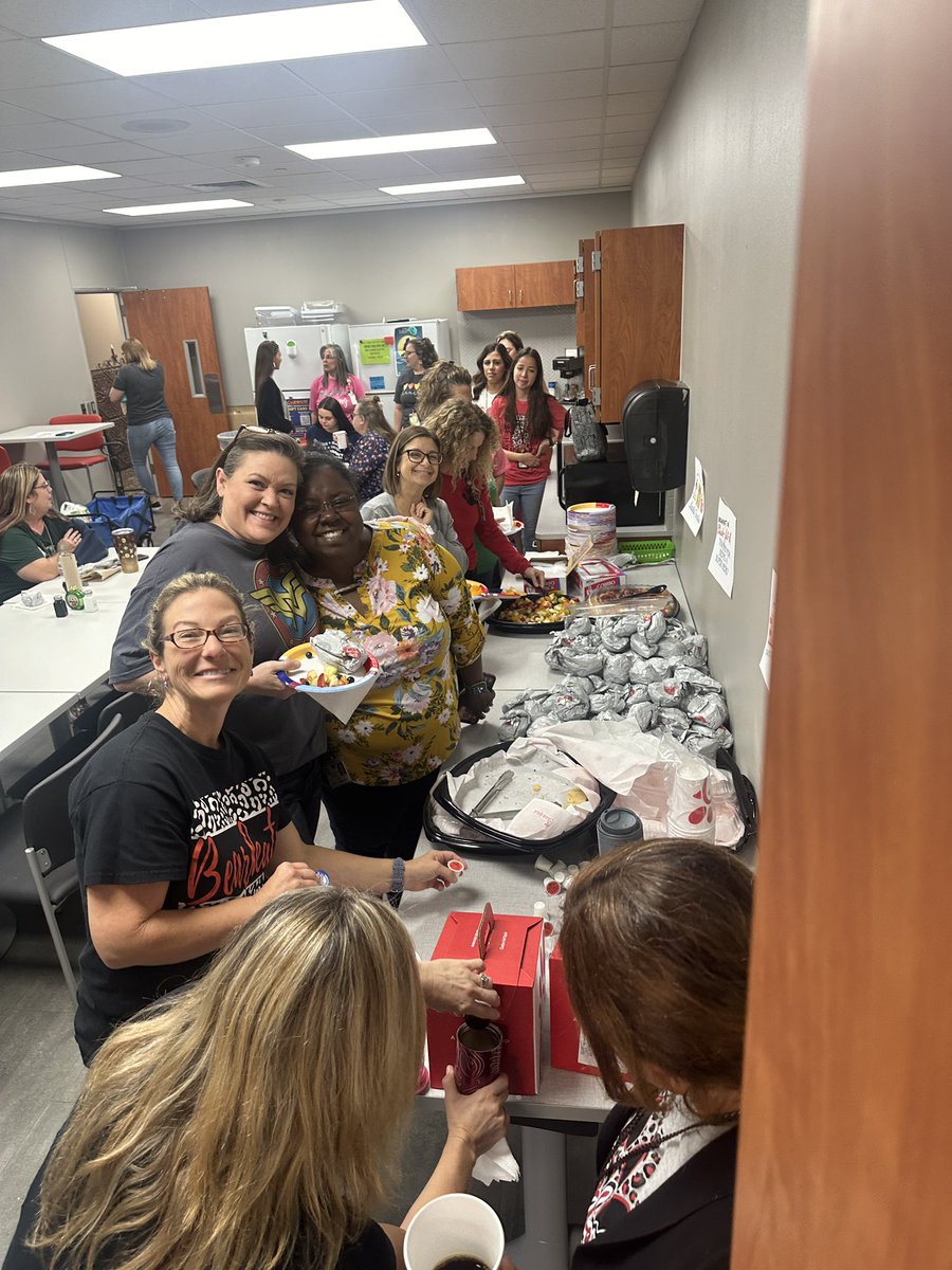 Thank you @ChickfilA at Spring Cypress and our PTO for our delicious sponsored breakfast today! What a great way to start Staff Appreciation!