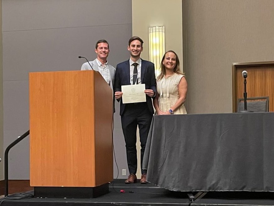 It’s the last day of #AUA24, and we’re starting it off with a big congratulations to PGY3 resident, Evan Panken, MD on receiving the SSMR Men’s Health Traveling Fellowship Award! 🏆 @AmerUrological