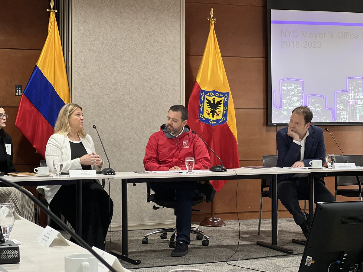 ¡Un encuentro histórico! 
Estamos reunimos con <a href="/ArielPalitz/">Ariel Palitz</a> , la Alcaldesa nocturna de #NewYork, el Alcalde Mayor de <a href="/Bogota/">Alcaldía de Bogotá</a>  <a href="/CarlosFGalan/">Carlos F. Galán</a>, <a href="/DesarrolloBta/">Secretaría Desarrollo Económico</a> y actores del sector nocturno para explorar las ventajas de implementar una ciudad 24 horas.