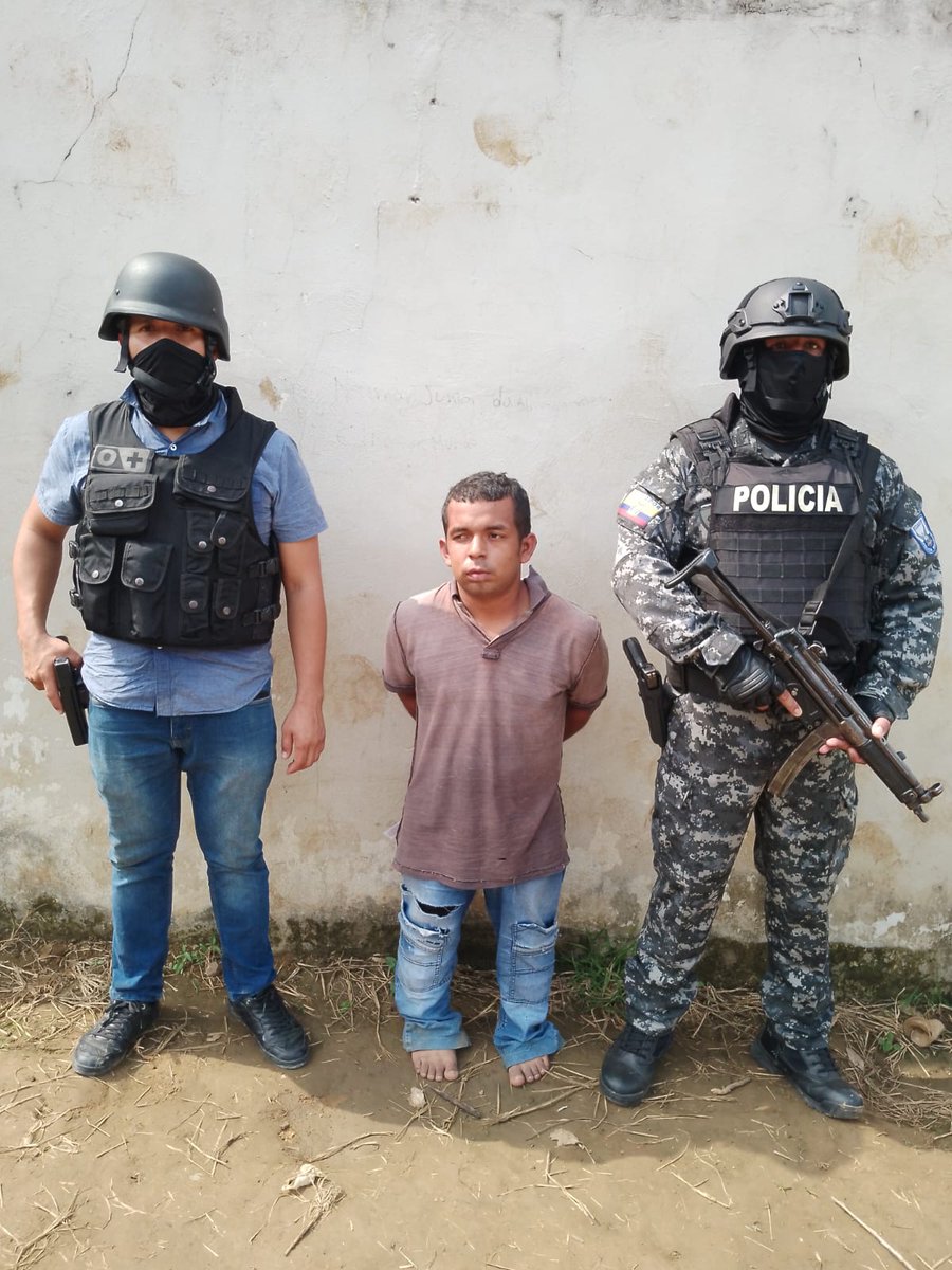 Hasta que caíste <a href="/ppsesa/">José Serrano Salgado</a>. Ya era hora, el próximo va a ser <a href="/MashiRafael/">Rafael Correa</a>