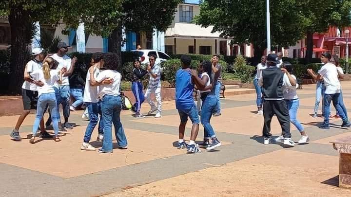 "En Artemisa se baila casino". Felicidades a todos los participantes por la Jornada que aconteció. #ArtemisaJuntosSomosM
#CubaMined