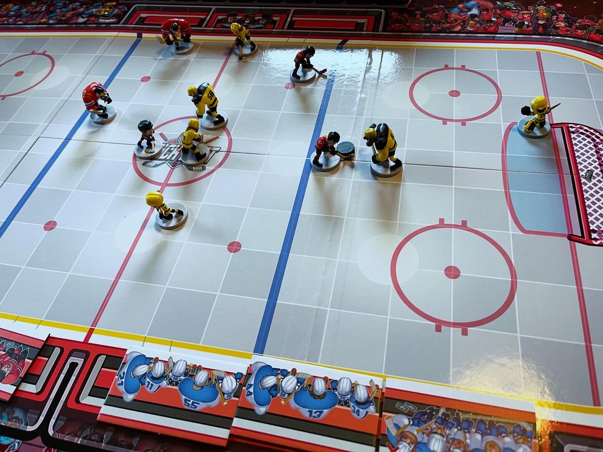 I double handed solo’d Trick Shot by <a href="/WolffDesigna/">wolffdesigna</a> this weekend to try it out! Such a fun hockey game that feels super thematic!! #hockey #game #goal